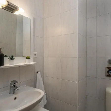 Cassel Lofts - Gemuetliche Wohnung In Zentraler Lage Im Vorderen Westen Extérieur photo