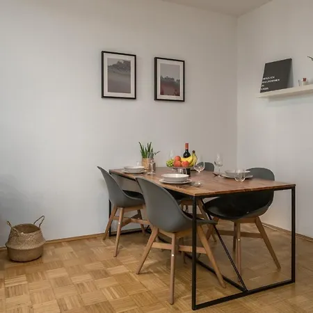 Cassel Lofts - Gemuetliche Wohnung In Zentraler Lage Im Vorderen Westen Extérieur photo